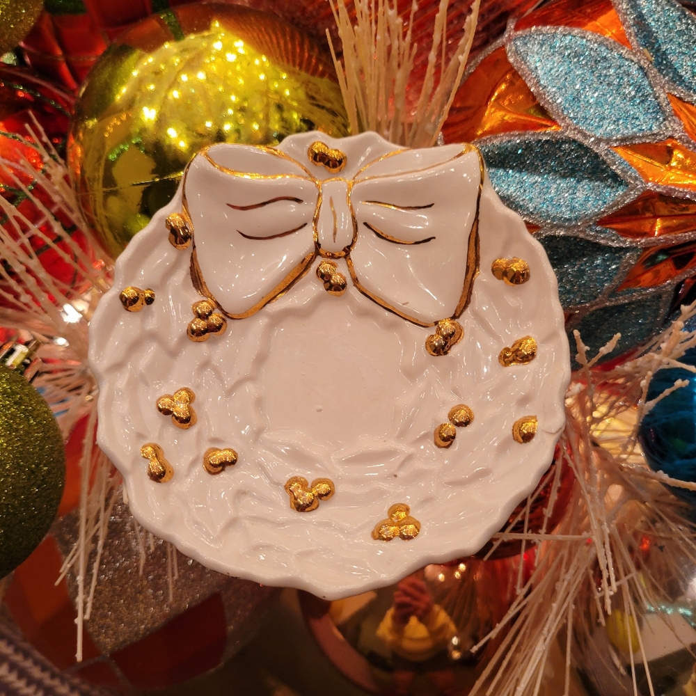 Duo of Vintage Wreath Trinket Dishes ~ 1960s Hobbyist ~ Candle Holder Trinkets - Picture 2 of 16